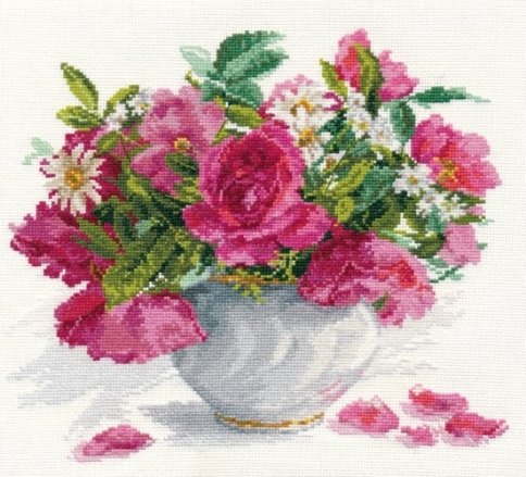 Цветущий сад: Розы и ромашки, набор для вышивания