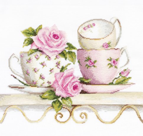 Чайные чашки с розами, набор для вышивания