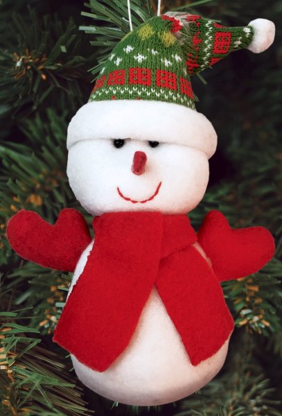 Набор для шитья ёлочной игрушки из фетра "Снеговичок"