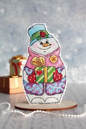 Снеговик с подарками, набор для вышивки