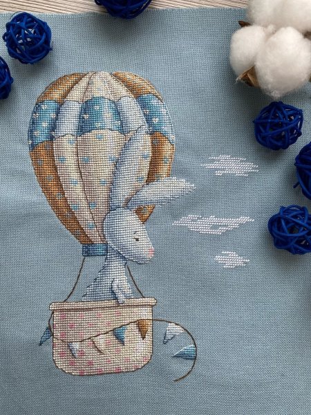 Кролик на воздушном шаре, схема для вышивания крестом