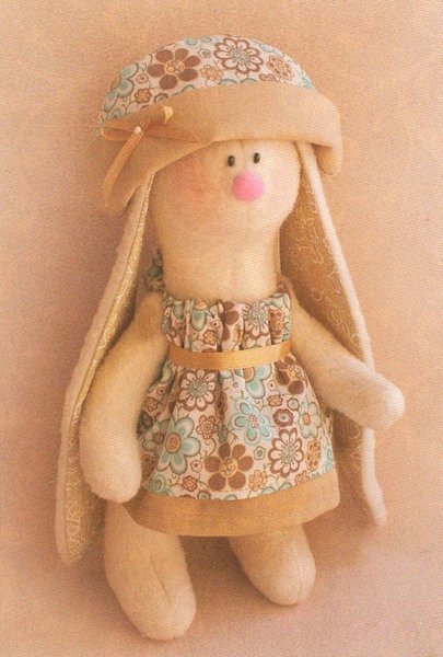 Набор для шитья текстильной игрушки Rabbit's Story, R009